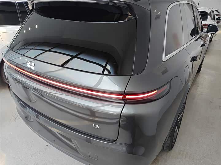 Фото 7 - LiXiang L8