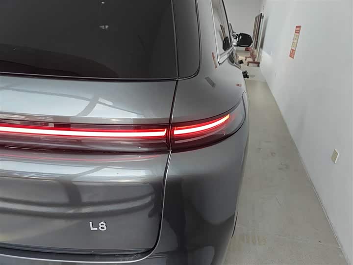 Фото 8 - LiXiang L8