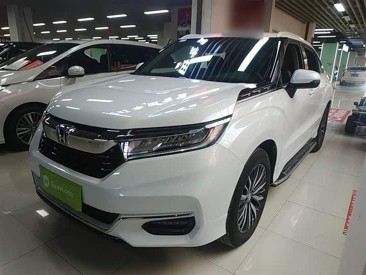 Фото 2 - Honda Avancier