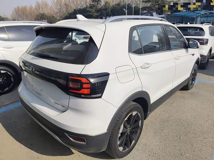 Фото 7 - Volkswagen Tacqua