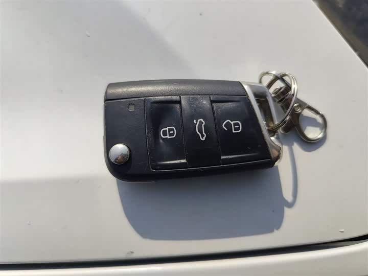 Фото 9 - Volkswagen Tacqua