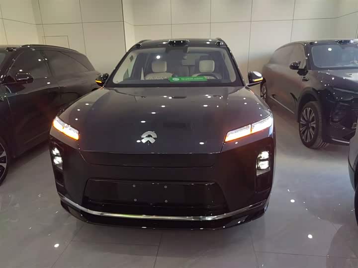 Фото 3 - Nio ES8