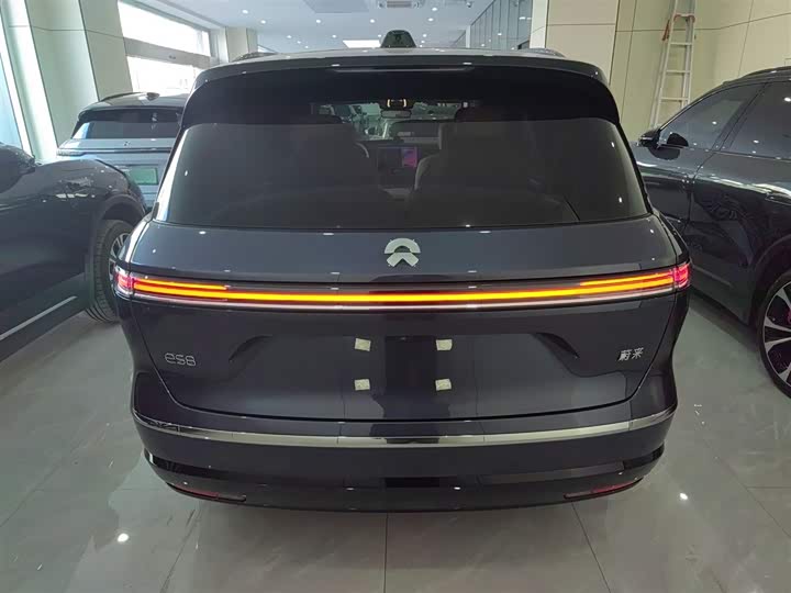 Фото 6 - Nio ES8