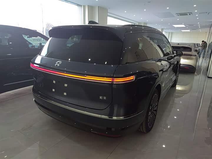 Фото 7 - Nio ES8