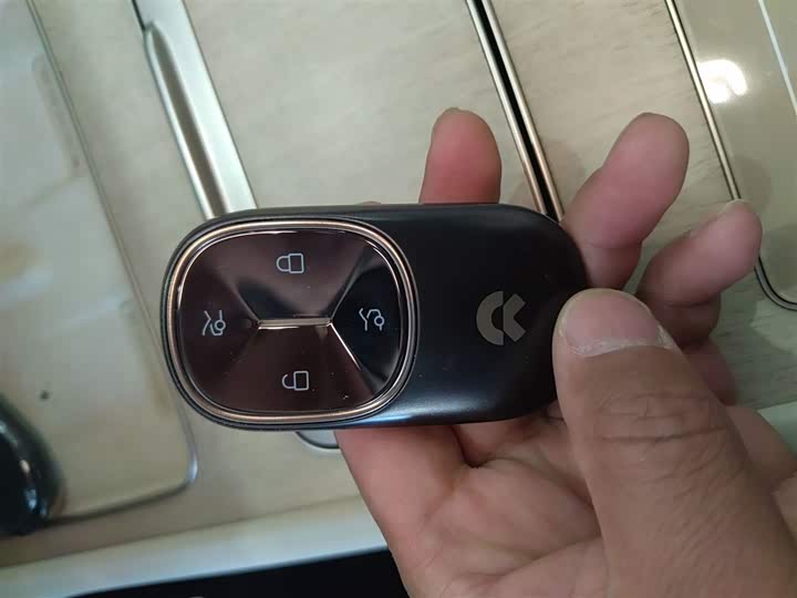 Фото 9 - Nio ES8