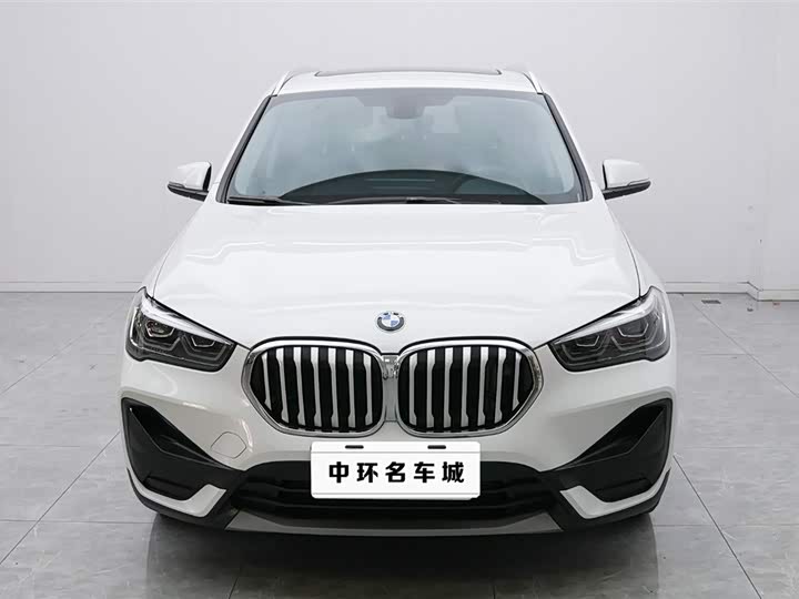 Фото 2 - BMW X1