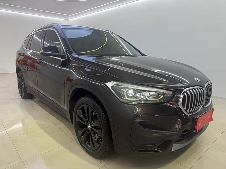 Фото 3 - BMW X1