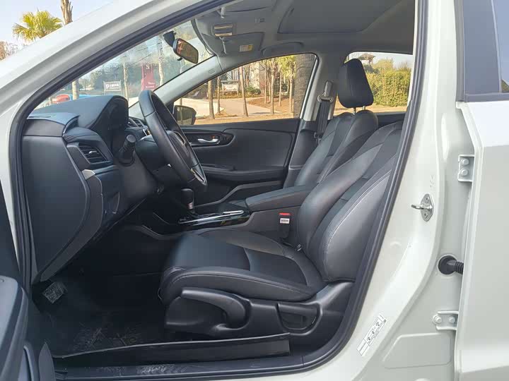 Фото 4 - Honda Envix