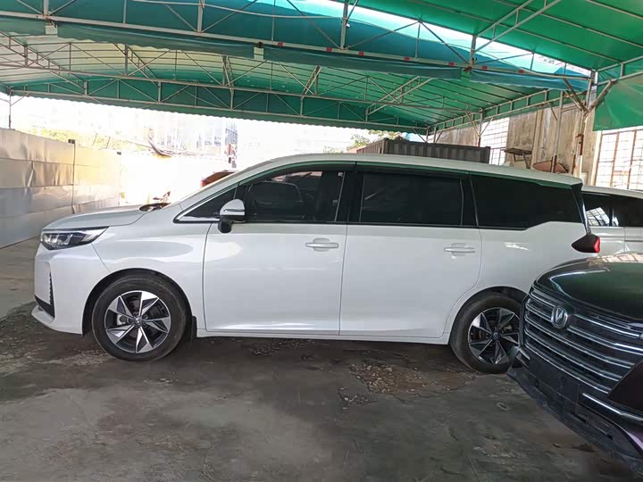 Фото 5 - GAC Trumpchi M6