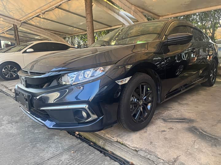 Фото 3 - Honda Civic