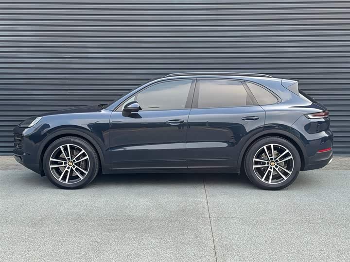Фото 2 - Porsche Cayenne