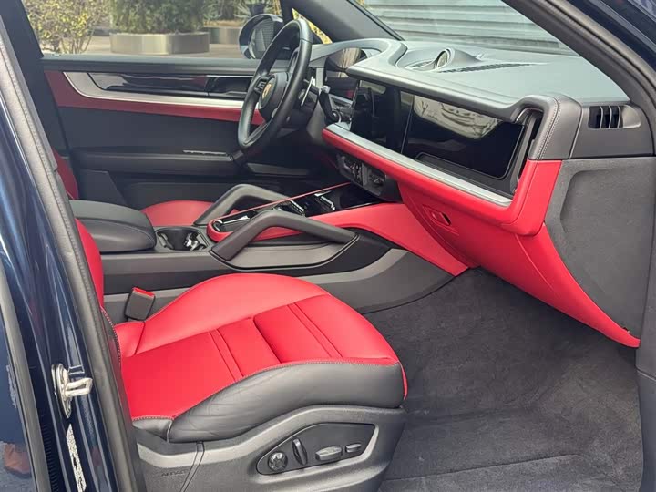 Фото 9 - Porsche Cayenne