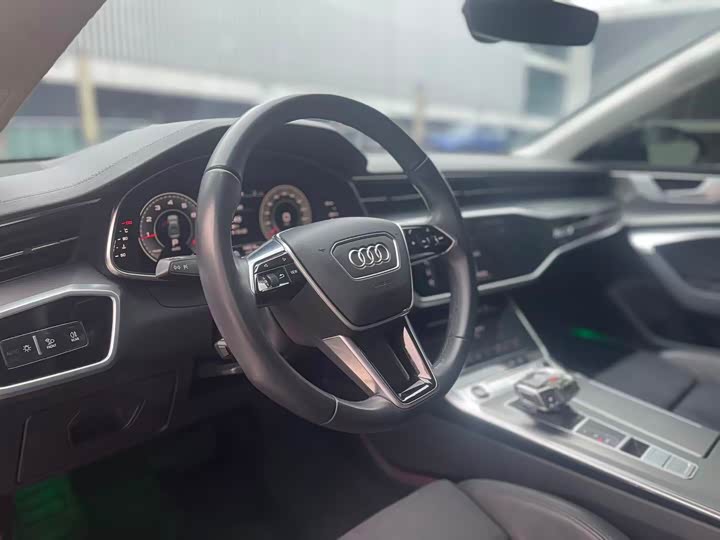 Фото 4 - Audi A7