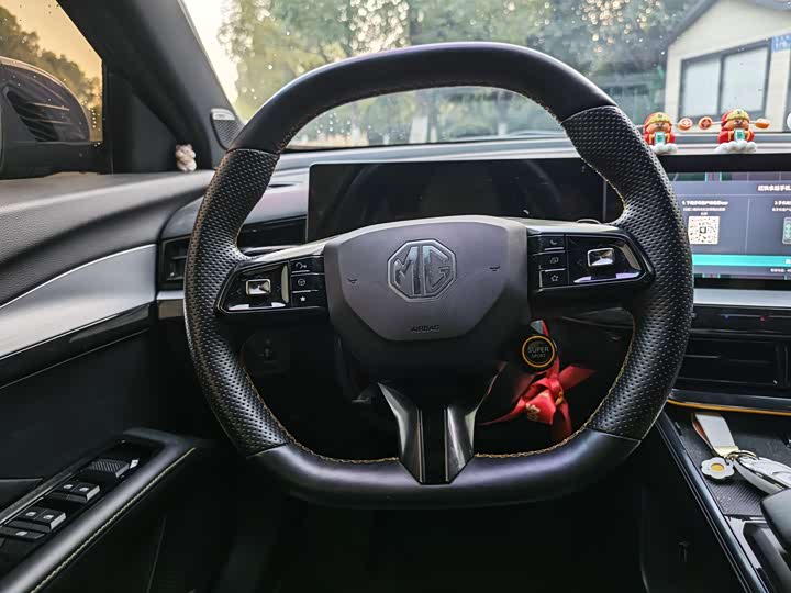 Фото 9 - MG Motor 5 Scorpio