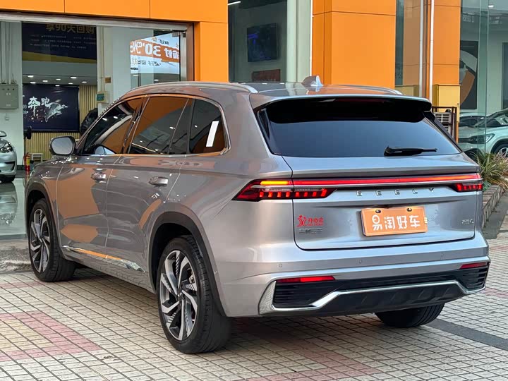 Фото 6 - Geely Monjaro