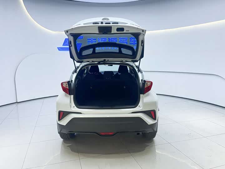 Фото 6 - Toyota Izoa