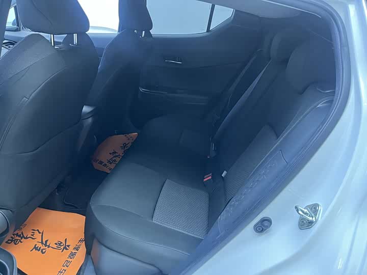 Фото 8 - Toyota Izoa