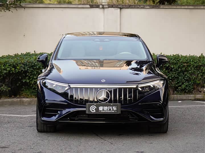 Фото 3 - Mercedes-Benz EQS AMG