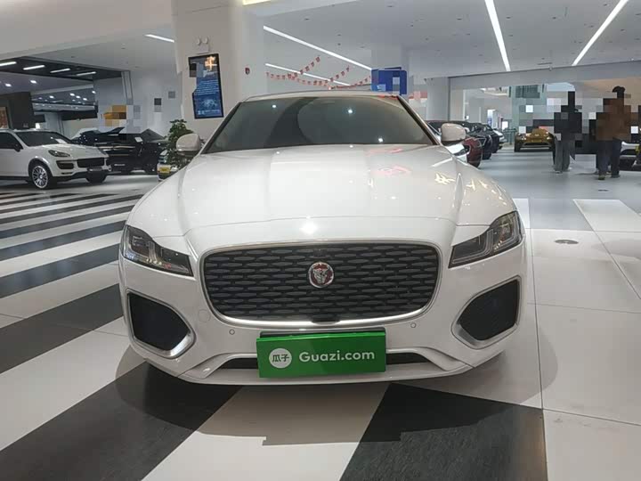 Фото 3 - Jaguar XF L