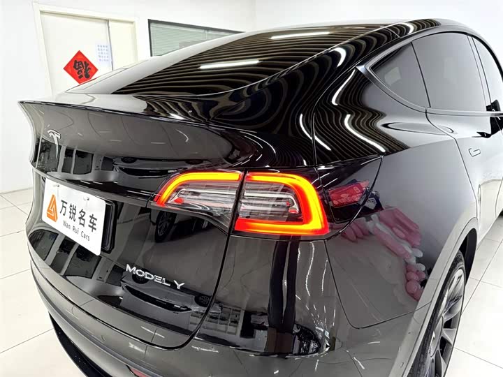 Фото 7 - Tesla Model Y