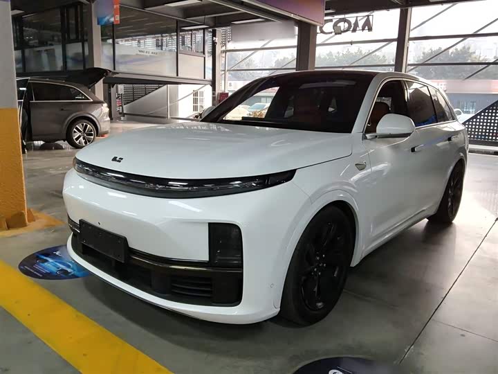 Фото 2 - LiXiang L7