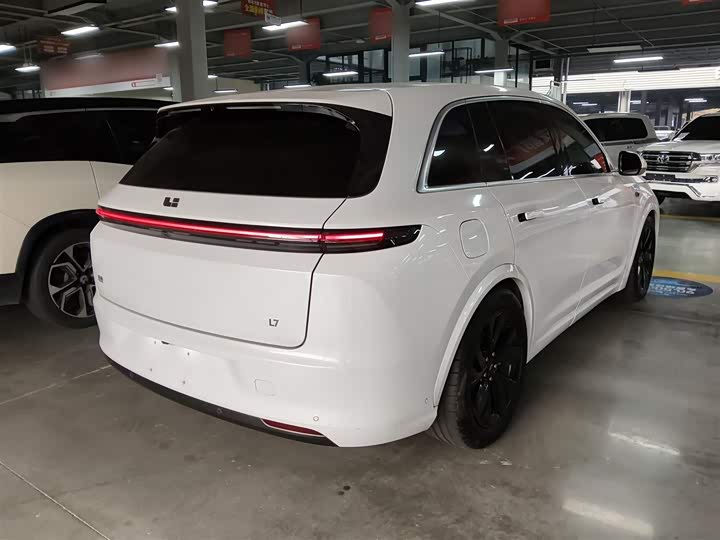 Фото 7 - LiXiang L7