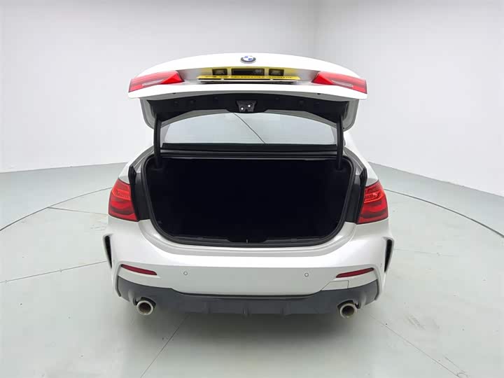 Фото 8 - BMW 1 Series