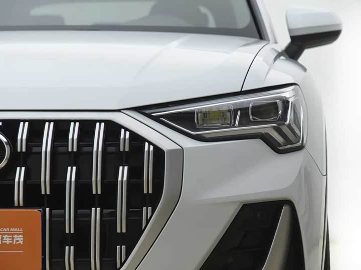 Фото 2 - Audi Q3