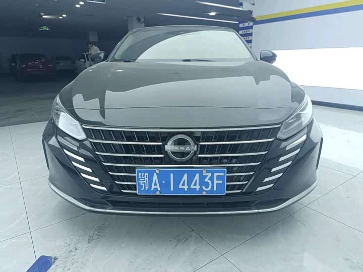 Фото 2 - Nissan Teana