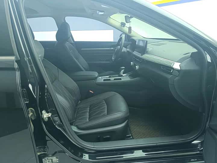 Фото 7 - Nissan Teana