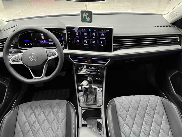 Фото 3 - Volkswagen Sagitar L