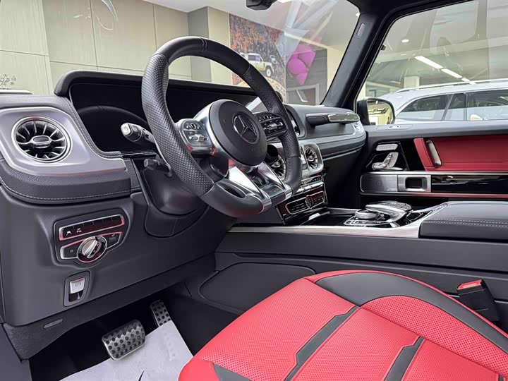 Фото 8 - Mercedes-Benz G-Class AMG