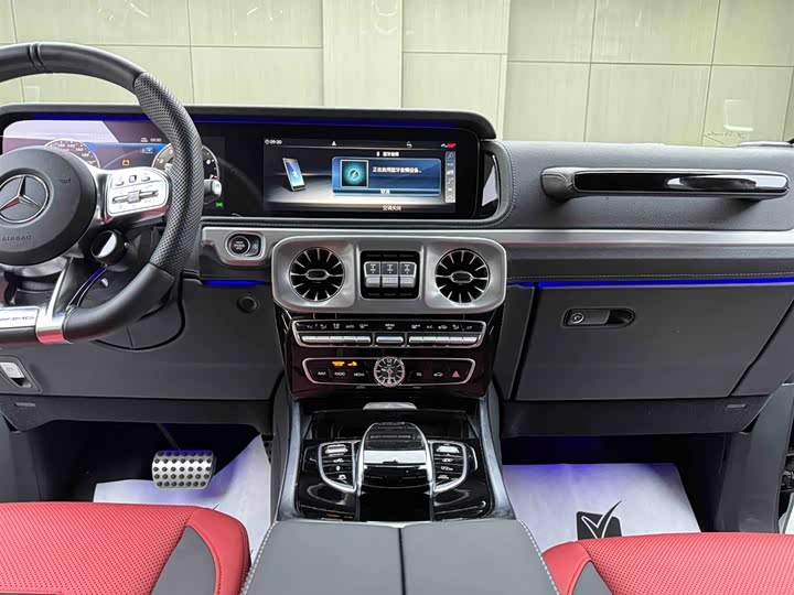 Фото 9 - Mercedes-Benz G-Class AMG