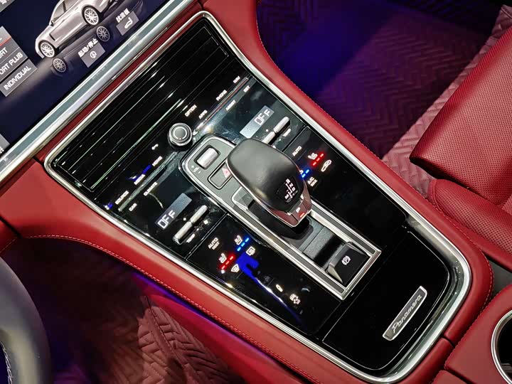 Фото 9 - Porsche Panamera