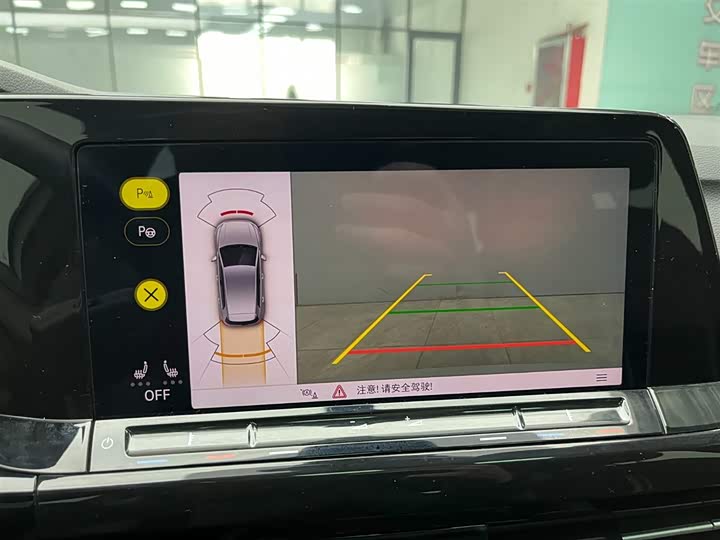 Фото 7 - Volkswagen Golf