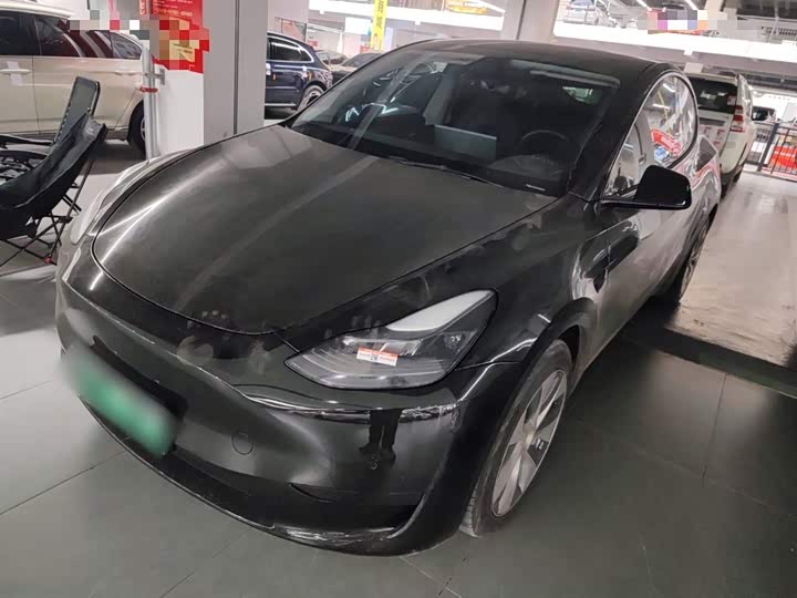 Фото 2 - Tesla Model Y