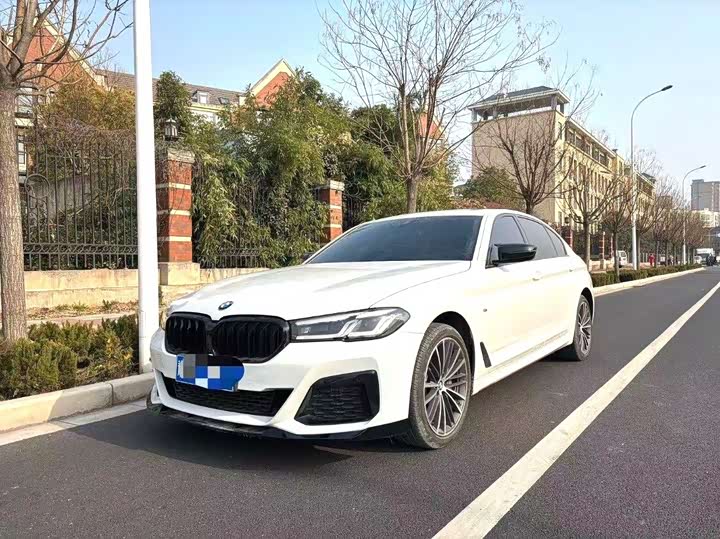 Фото 1 - BMW 5 Series