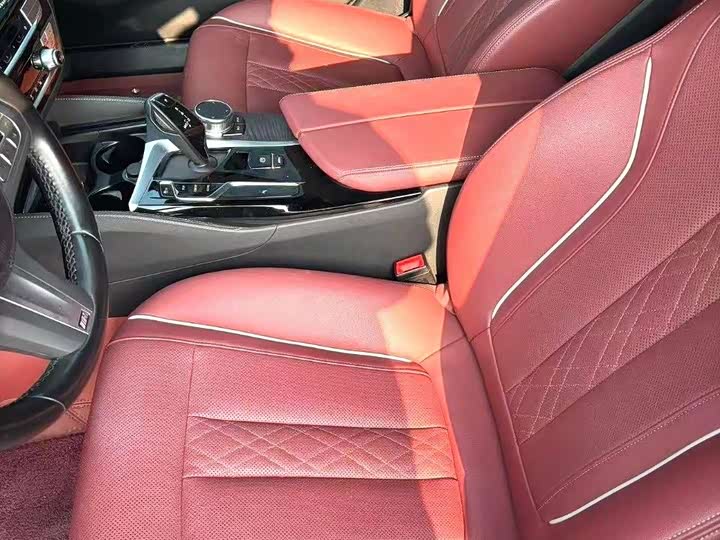 Фото 6 - BMW 5 Series