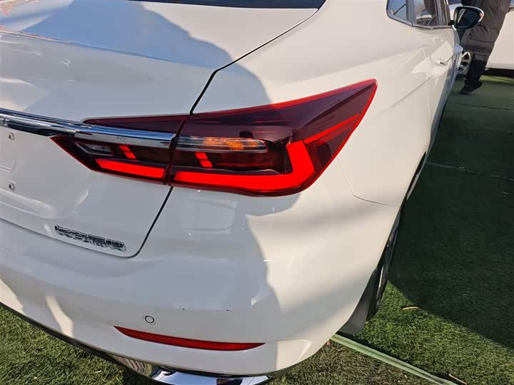 Фото 8 - Ford Escort