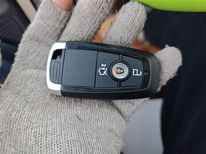 Фото 9 - Ford Escort