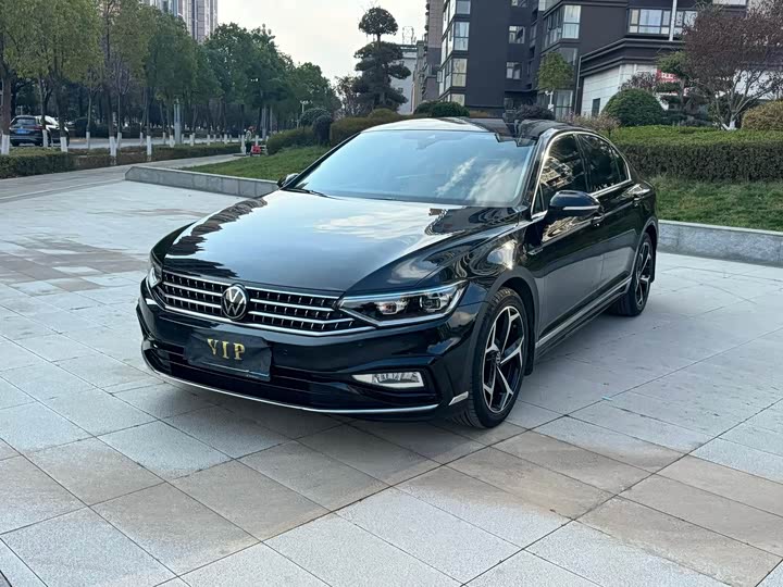 Фото 3 - Volkswagen Magotan