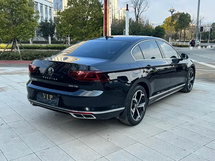 Фото 7 - Volkswagen Magotan