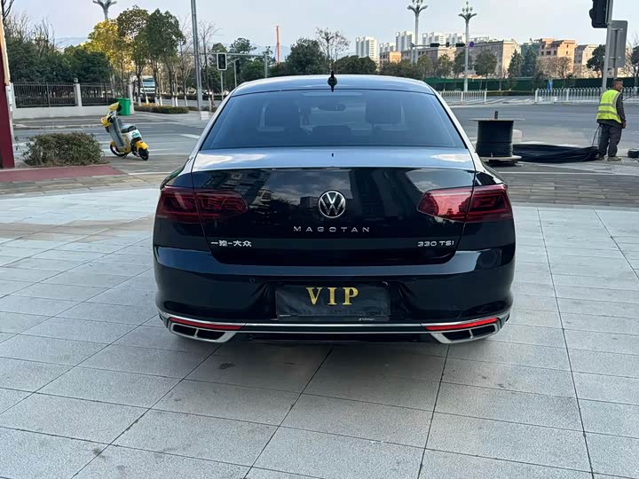 Фото 8 - Volkswagen Magotan