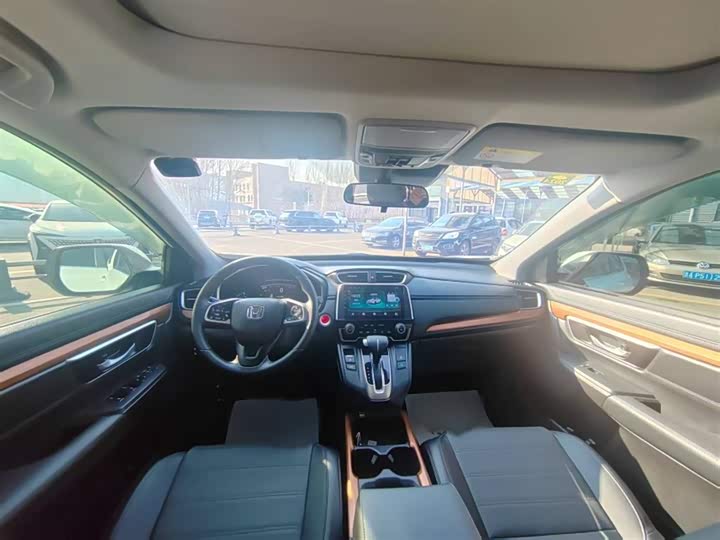 Фото 9 - Honda CR-V