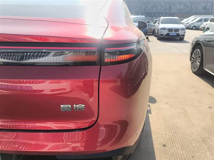 Фото 8 - Exeed Sterra ES