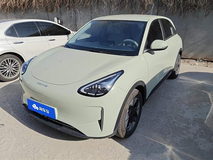 Фото 1 - Geely Galaxy Geome