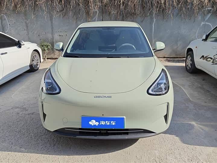 Фото 2 - Geely Galaxy Geome