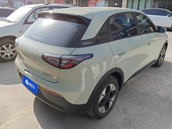 Фото 3 - Geely Galaxy Geome