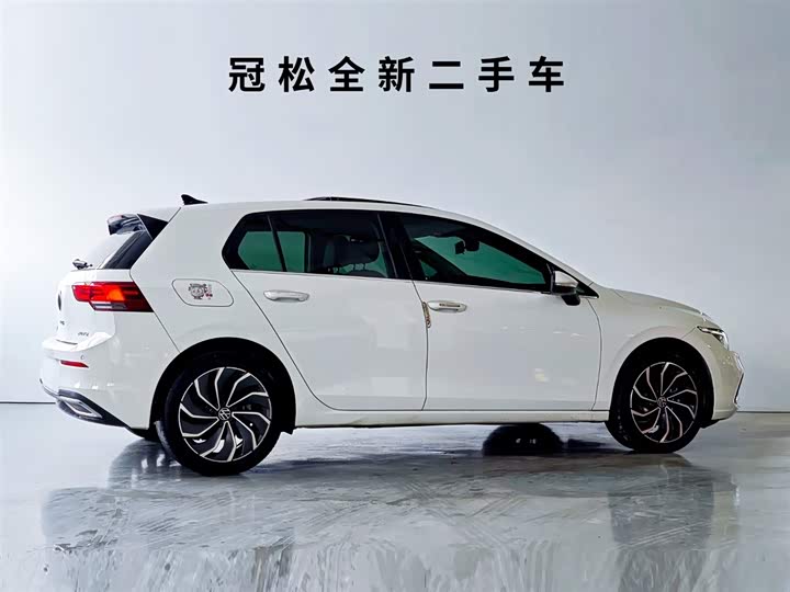 Фото 3 - Volkswagen Golf