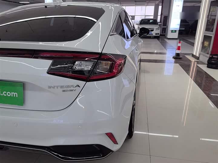 Фото 8 - Honda Integra